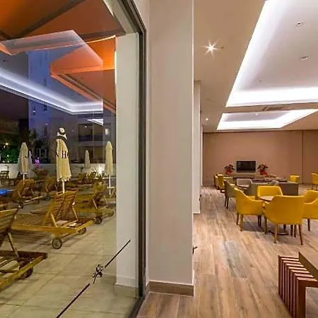 Ada Julian Hotel Icmeler