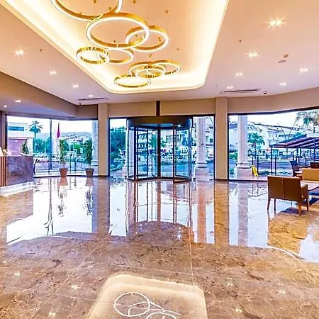 Hotel Ada Julian 4*