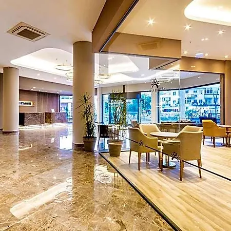 Hotel Ada Julian 4*
