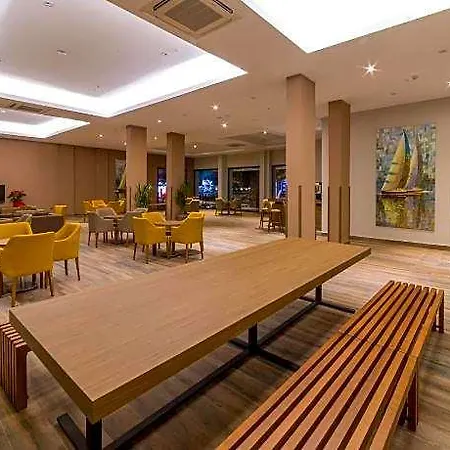Ada Julian Hotel Icmeler